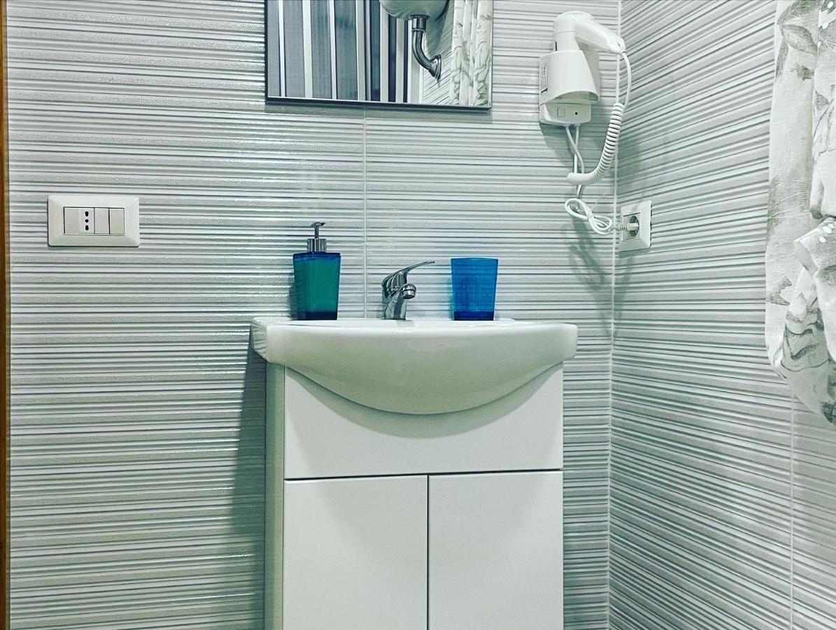 Tutta Nata Storia Appartement Napels Buitenkant foto